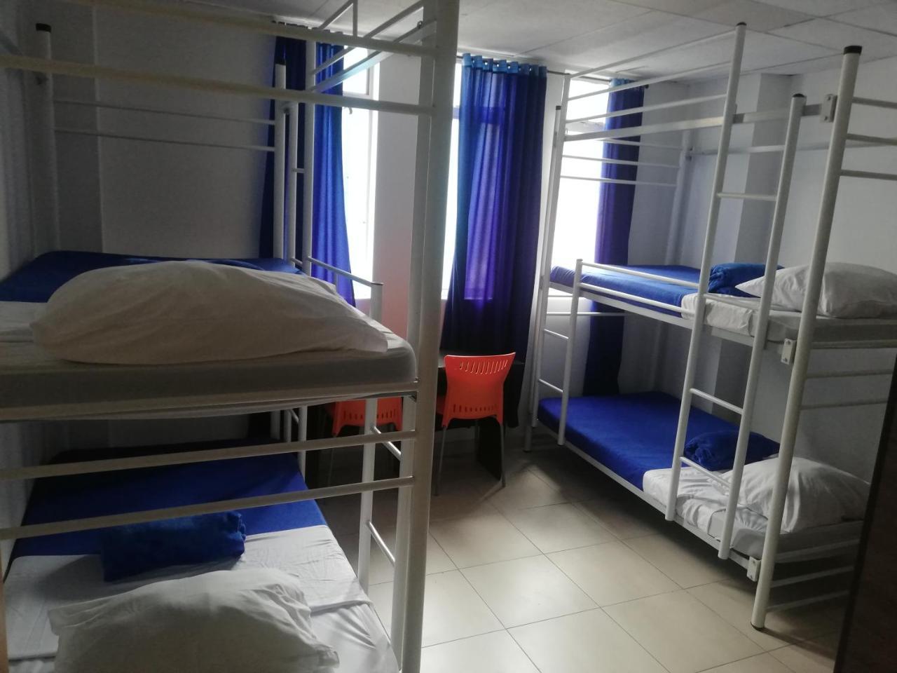 Hostal Saint Lazare *