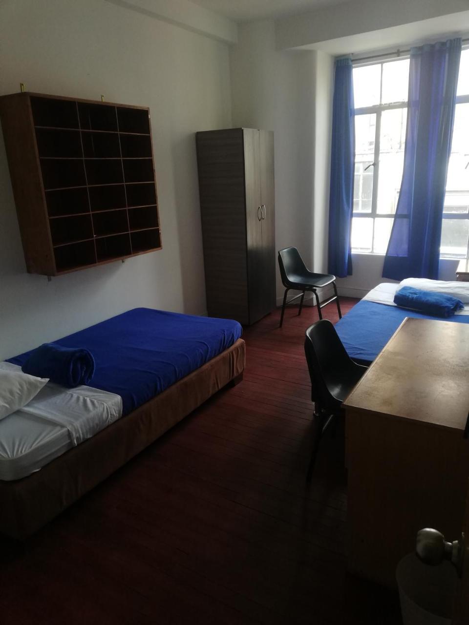 Hostal Saint Lazare